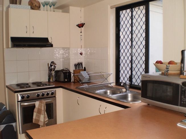 6/37 Harley Street, LABRADOR, QLD 4215