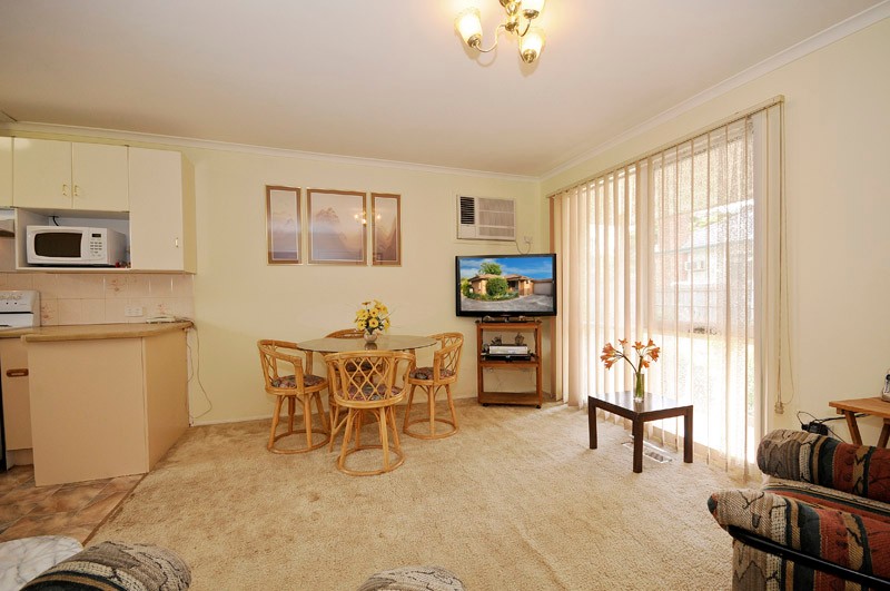 2/9 Cypress Avenue, BORONIA, VIC 3155