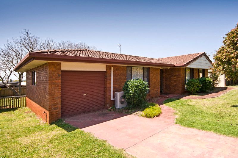 27 Jennifer Crescent, DARLING HEIGHTS, QLD 4350