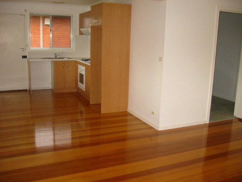 1/100 Ferntree Gully Road, OAKLEIGH EAST, VIC 3166