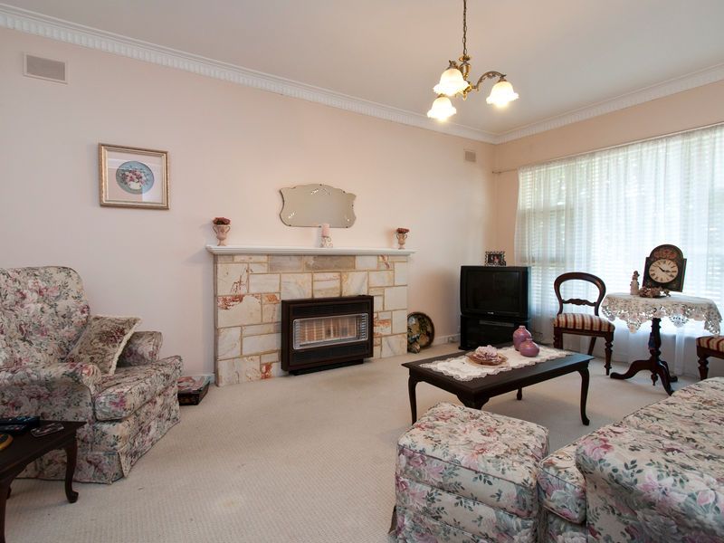 1 Ninnid Avenue, MORPHETTVILLE, SA 5043