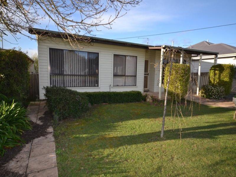 10 Bowden Street, WENDOUREE, VIC 3355