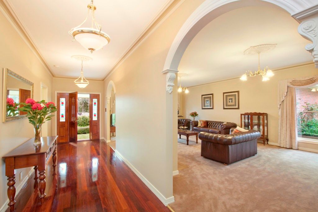 2 Winlea Court, MOUNT HELEN, VIC 3350