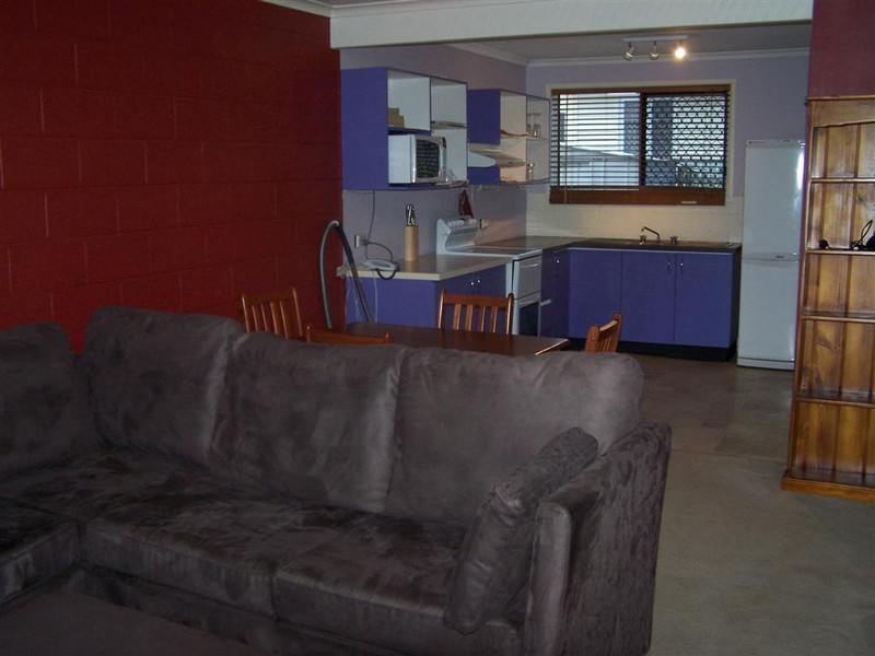 4/143 Toolooa Street, GLADSTONE, QLD 4680