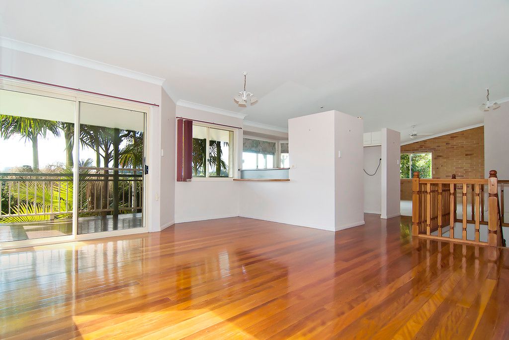 3 Eagleview Court, WOOMBYE QLD 4559