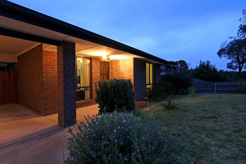 15 Wakool Avenue, ROSEBUD, VIC 3939
