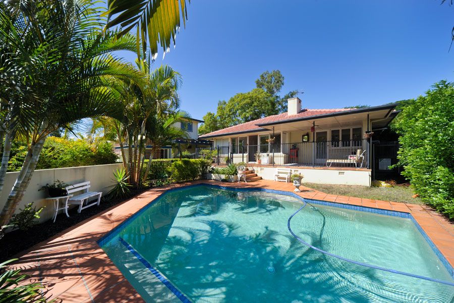 828 Waterworks Road, THE GAP QLD 4061