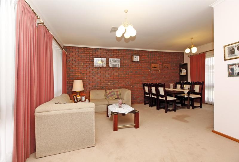 9 Gallus Court, BUNDOORA, VIC 3083