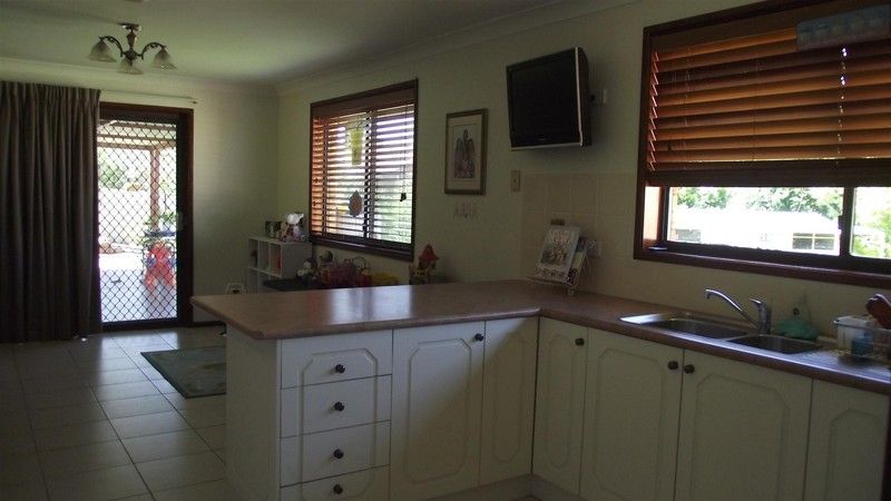 25 Bowditch Crescent, PARKES, NSW 2870