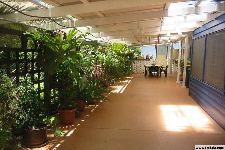 76 Burns Parade, CHAPEL HILL, QLD 4069