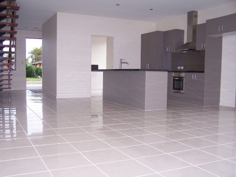 2/17 Walker Avenue, PALM BEACH, QLD 4221