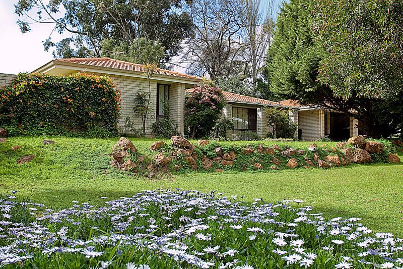 6 Nangkita Road, KALAMUNDA, WA 6076