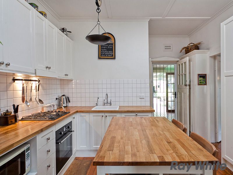 31  Campbell Terrace, WAVELL HEIGHTS, QLD 4012