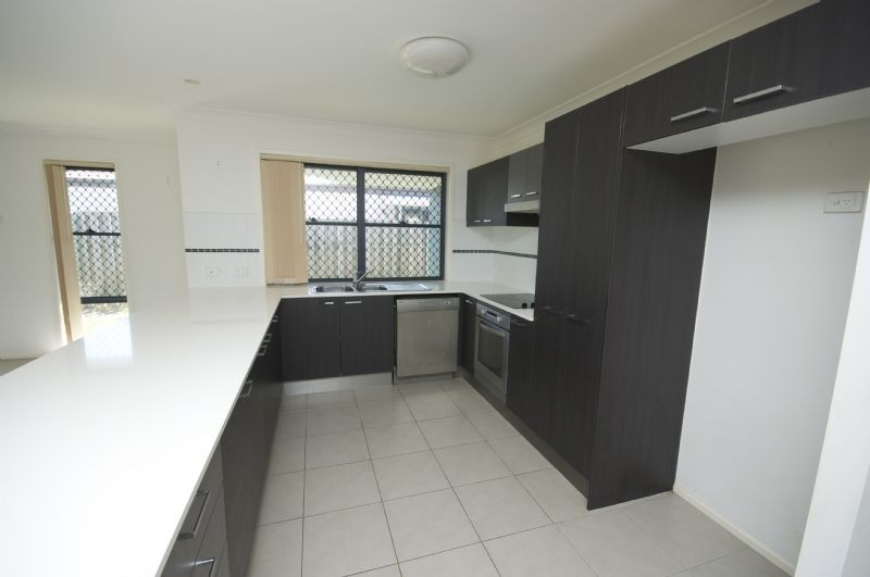 54 Churchill Circuit, BANYO, QLD 4014