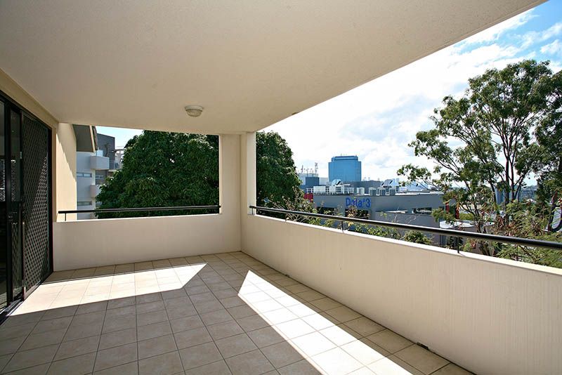  90 Kensington Terrace, TOOWONG QLD 4066