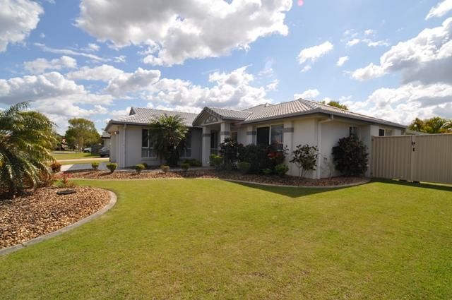20 Glenwater Crescent, HELENSVALE, QLD 4212