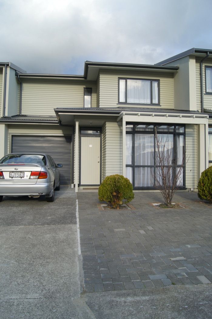 11/2 Armoy Drive, Dannemora, Manukau City