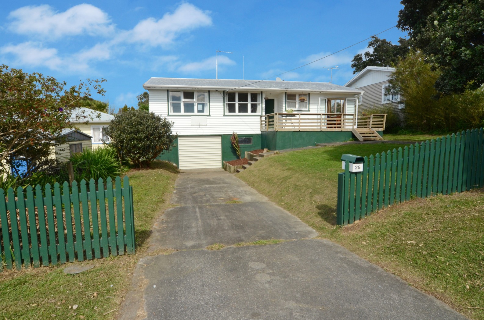 25 Fordham Street, BEACH HAVEN, North Shore City