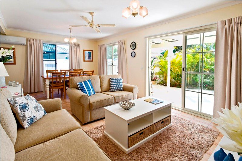 2/24 Carrothool Place, MOOLOOLABA, QLD 4557