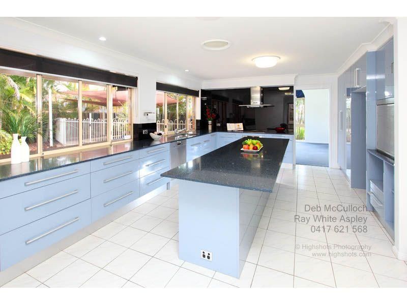 42 Hillcrest Street, ASPLEY, QLD 4034