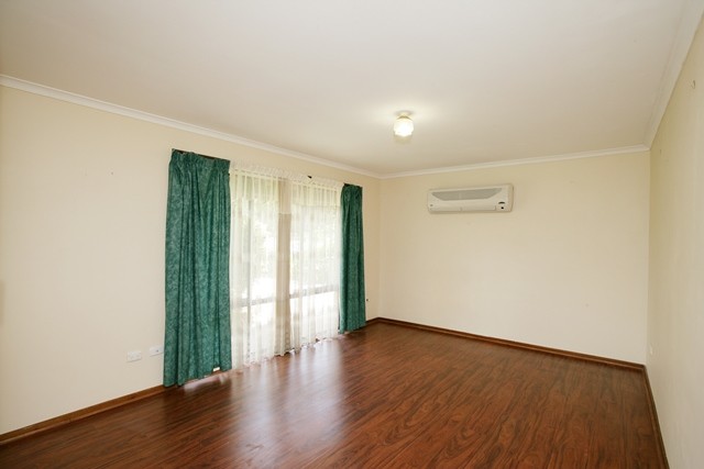 7 Bandera Avenue, GLENFIELD PARK, NSW 2650