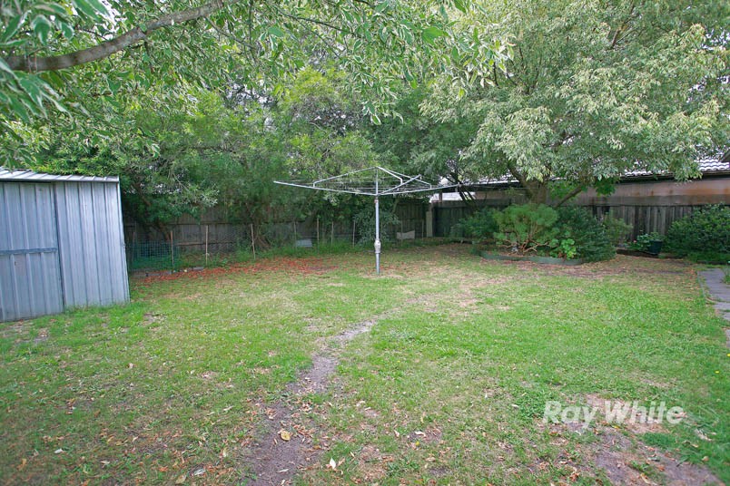 18 Blaxland Avenue, CRANBOURNE NORTH, VIC 3977