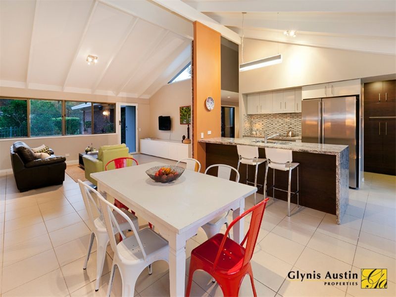 272 Russell Terrace, INDOOROOPILLY, QLD 4068