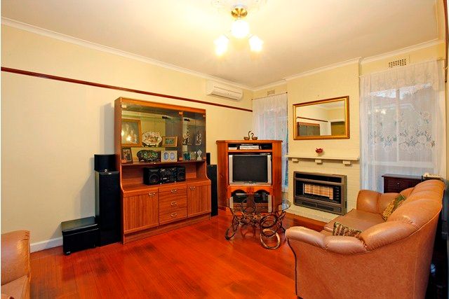 10 Mulgrave Street, RESERVOIR, VIC 3073