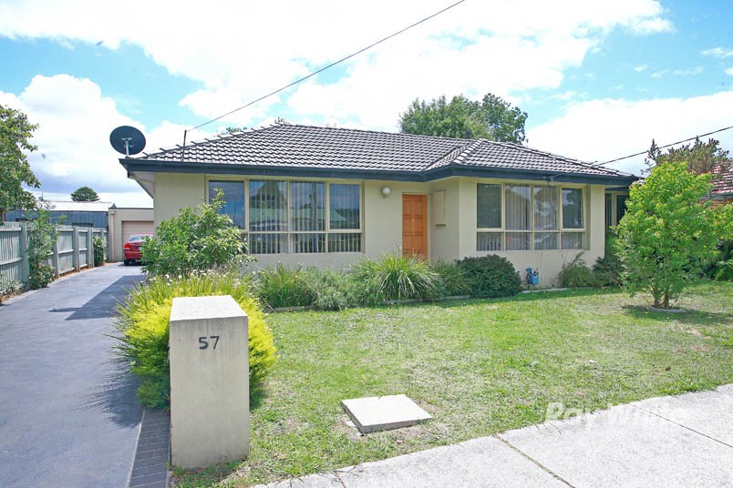 1/57 Cranbourne Drive, CRANBOURNE, VIC 3977