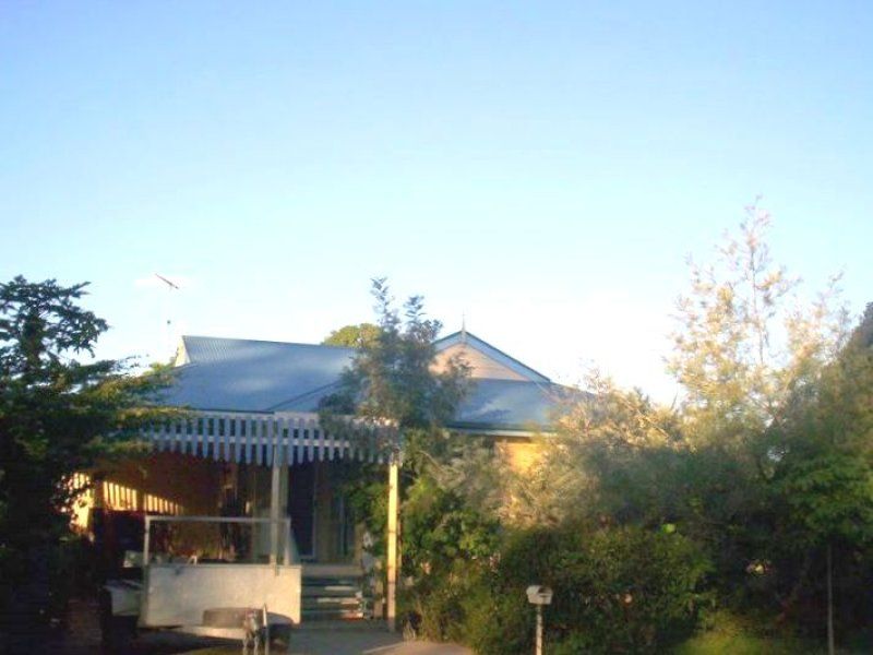 7 Hill Street, RUSSELL ISLAND QLD 4184