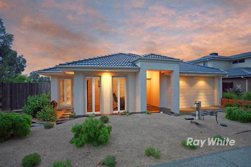 2 Greenmist Crescent, BOTANIC RIDGE, VIC 3977