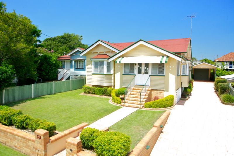 17 Goodwin Terrace, MOOROOKA, QLD 4105