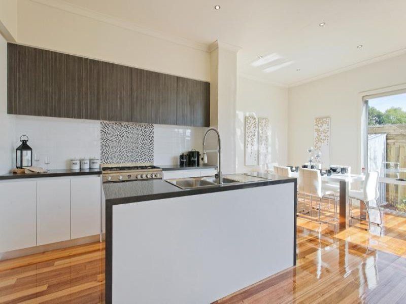 2/2  Moona Court, CHADSTONE, VIC 3148
