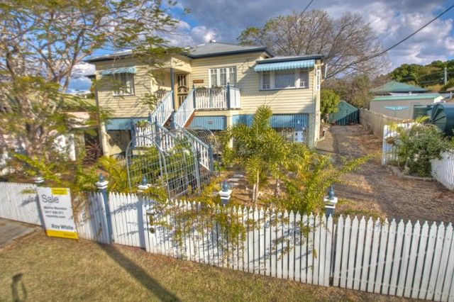 33 Blackstone Road, EASTERN HEIGHTS QLD 4305