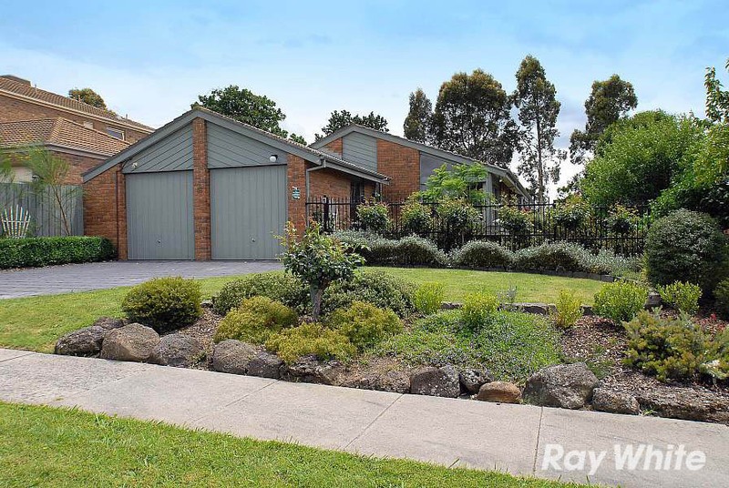 48 Milpera Crescent, WANTIRNA, VIC 3152
