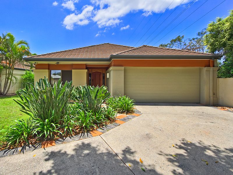 24 Redbud Lane, ROBINA QLD 4226