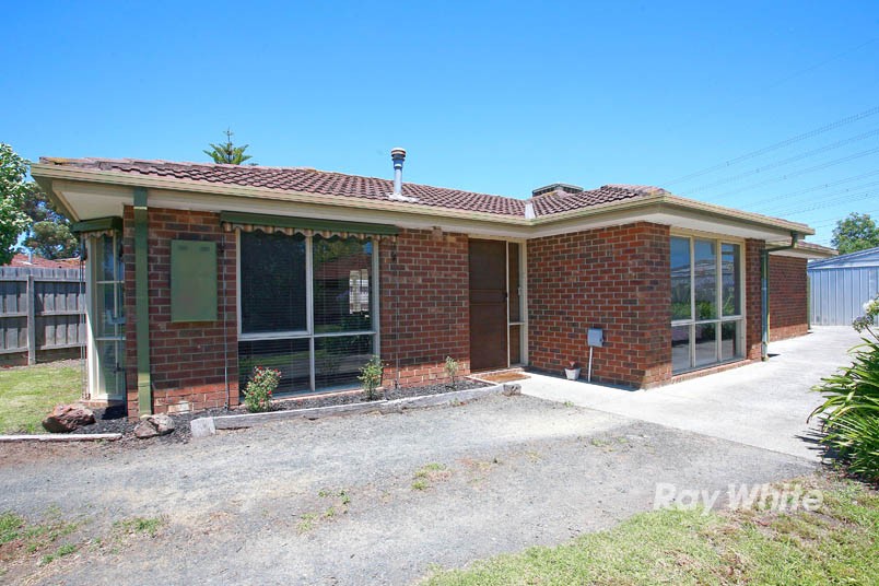 2 Ayres Close, CRANBOURNE, VIC 3977
