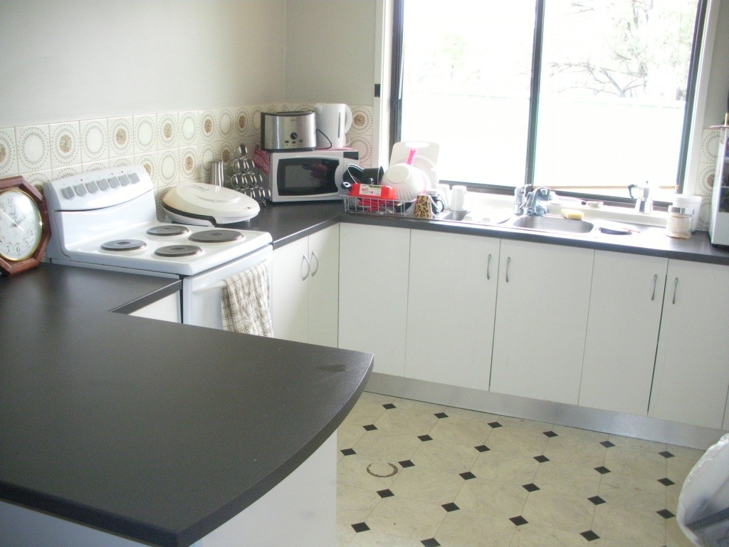 Unit 6 6 - 10 Hendy Road, BURONGA, NSW 2739
