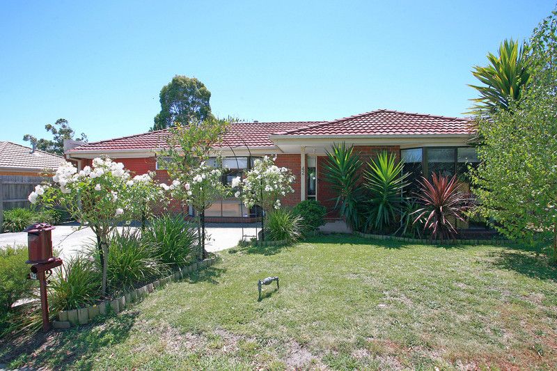 42 Willora Crescent, CRANBOURNE, VIC 3977