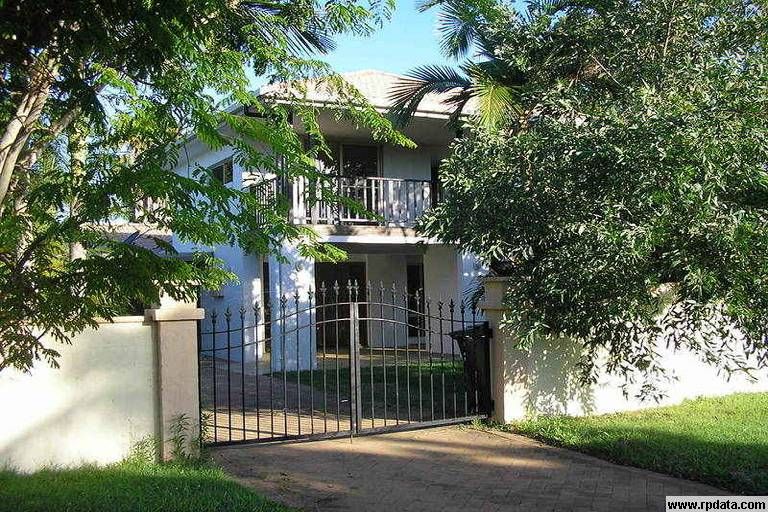 42 Oleander Avenue, SCARNESS, QLD 4655