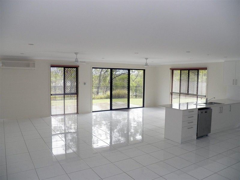 3 ALBATROSS Close, GLADSTONE, QLD 4680