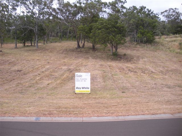 13 Fawngrove Drive, GLENVALE, QLD 4350