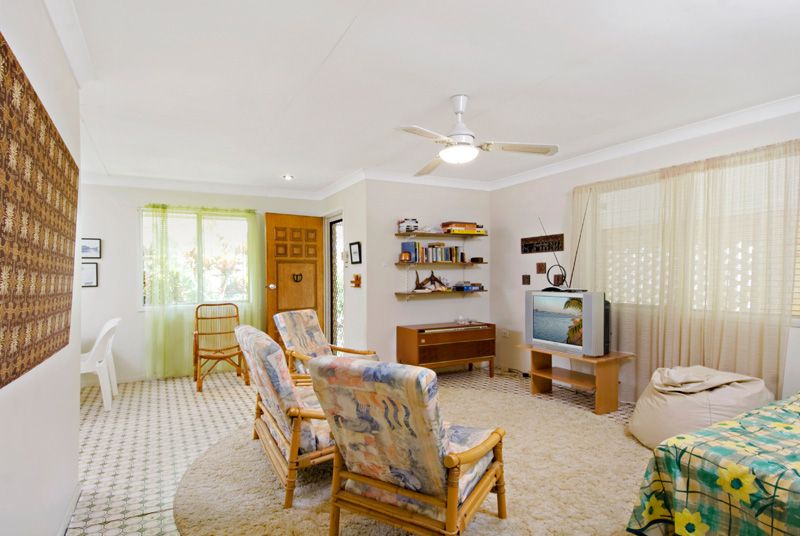 15  Lawley Street, DICKY BEACH, QLD 4551