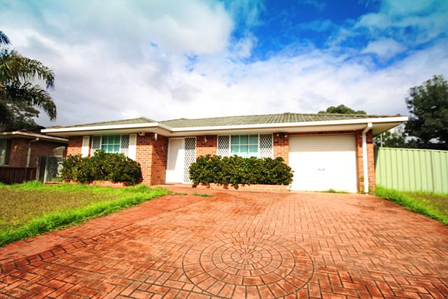 6B Evelyn Street, MACQUARIE FIELDS NSW 2564