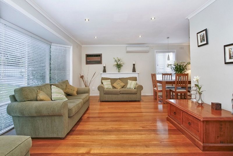 12 Blackwood Park Road, FERNTREE GULLY, VIC 3156