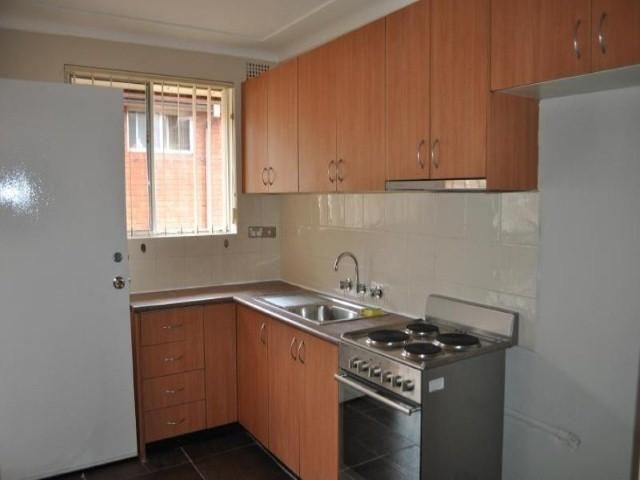 PUNCHBOWL, NSW 2196