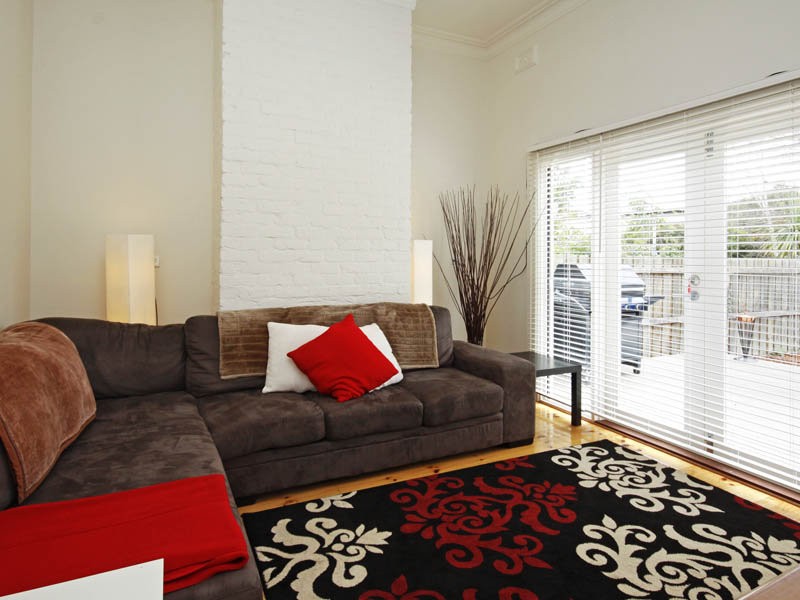 20 Waratah Street, GEELONG WEST, VIC 3218