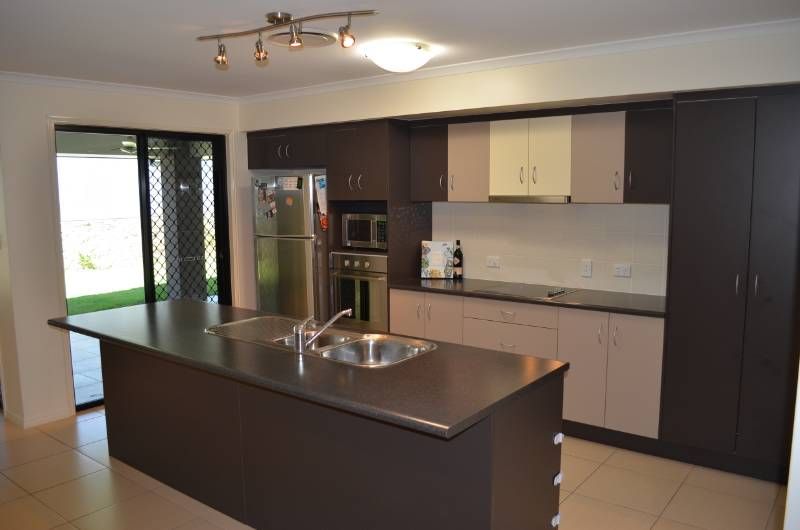 124 Dixon Drive, TELINA, QLD 4680
