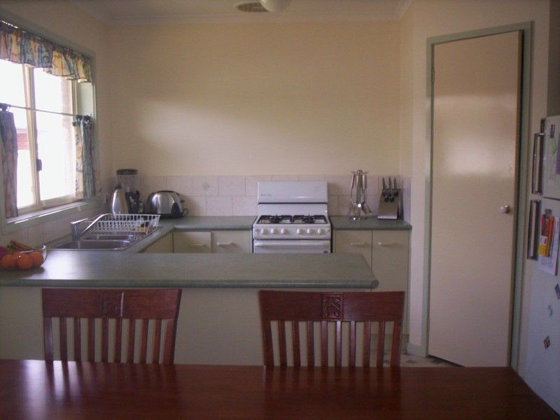 4 Alfred Avenue, ECHUCA, VIC 3564