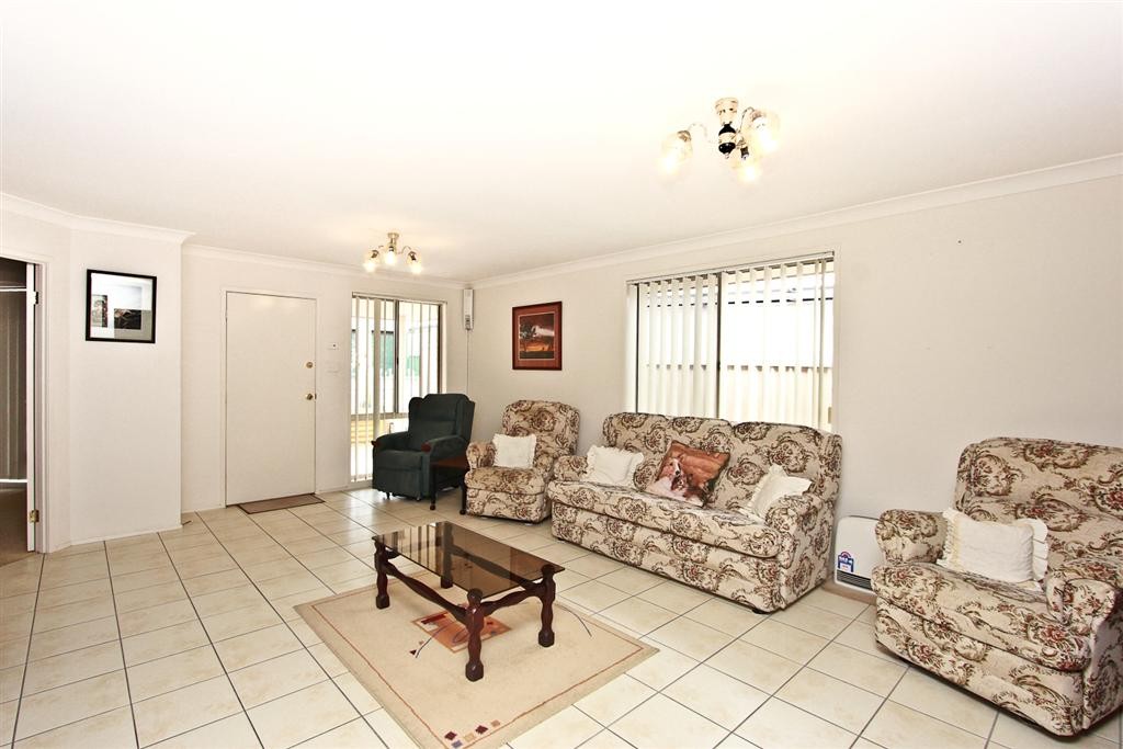 11 Crown Street, STOCKTON, NSW 2295